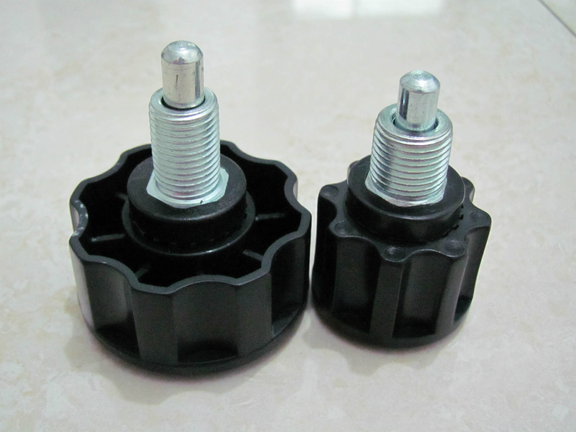 人气动感单车弹簧拉销卡簧 圆柱分度销紧固件 健身器材配件