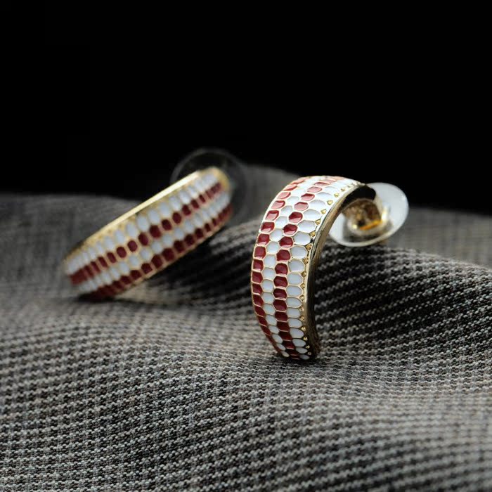 小额混批 青岛欧美时尚饰品批发 个性精致鳞片半圆女式耳钉耳饰