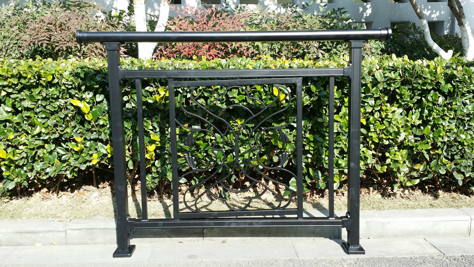 全铝合金阳台护栏 铝合金阳台扶手 全组装式最新款阳台护栏 栏杆图片