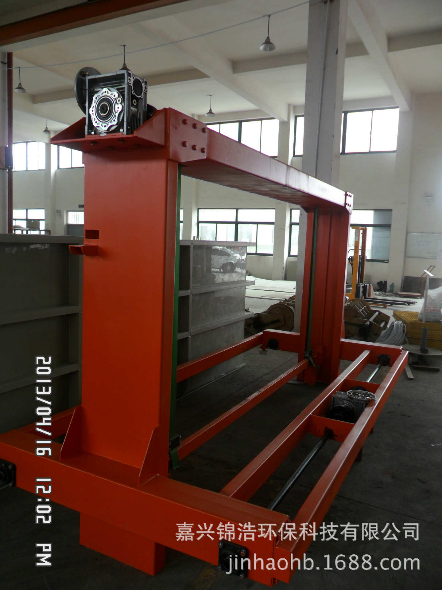 专业制造电镀行车,龙门行车,铝氧化行车