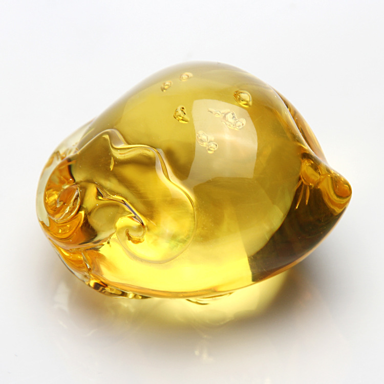 天然 乌克兰琥珀雕件寿桃水滴金珀财石挂件