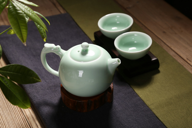 龙泉青瓷茶具 一壶两杯茶具套装 特价促销礼品茶具 新款创意茶具