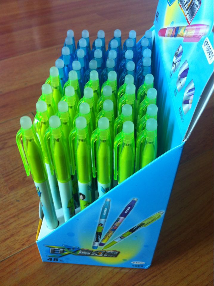 厂家直销 热敏魔磨擦笔 可擦圆珠笔 高温消失笔 可擦中性笔磨易擦