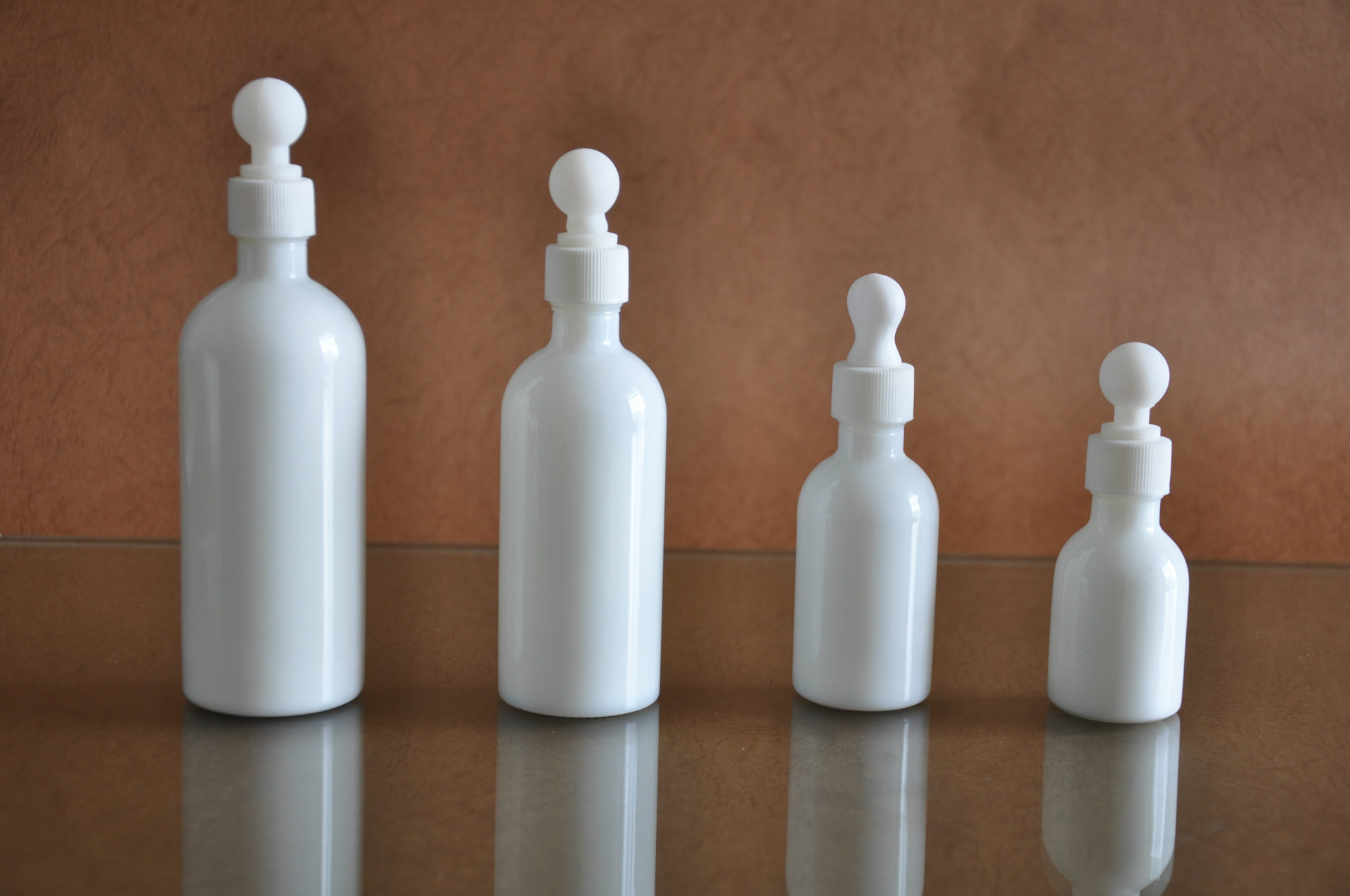 白玉陶瓷玻璃长脖子精油瓶