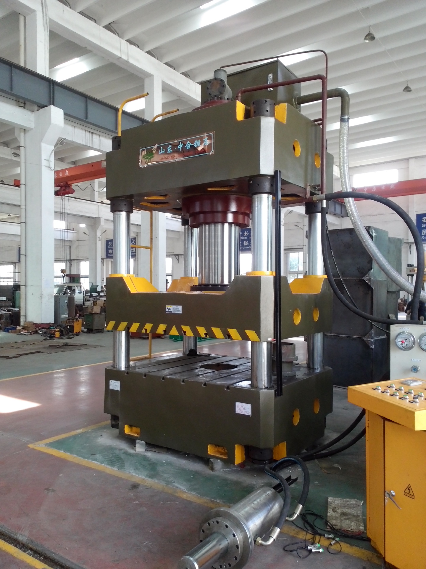 【100t 200t 300t 500t四柱万能液压机 滕州中合