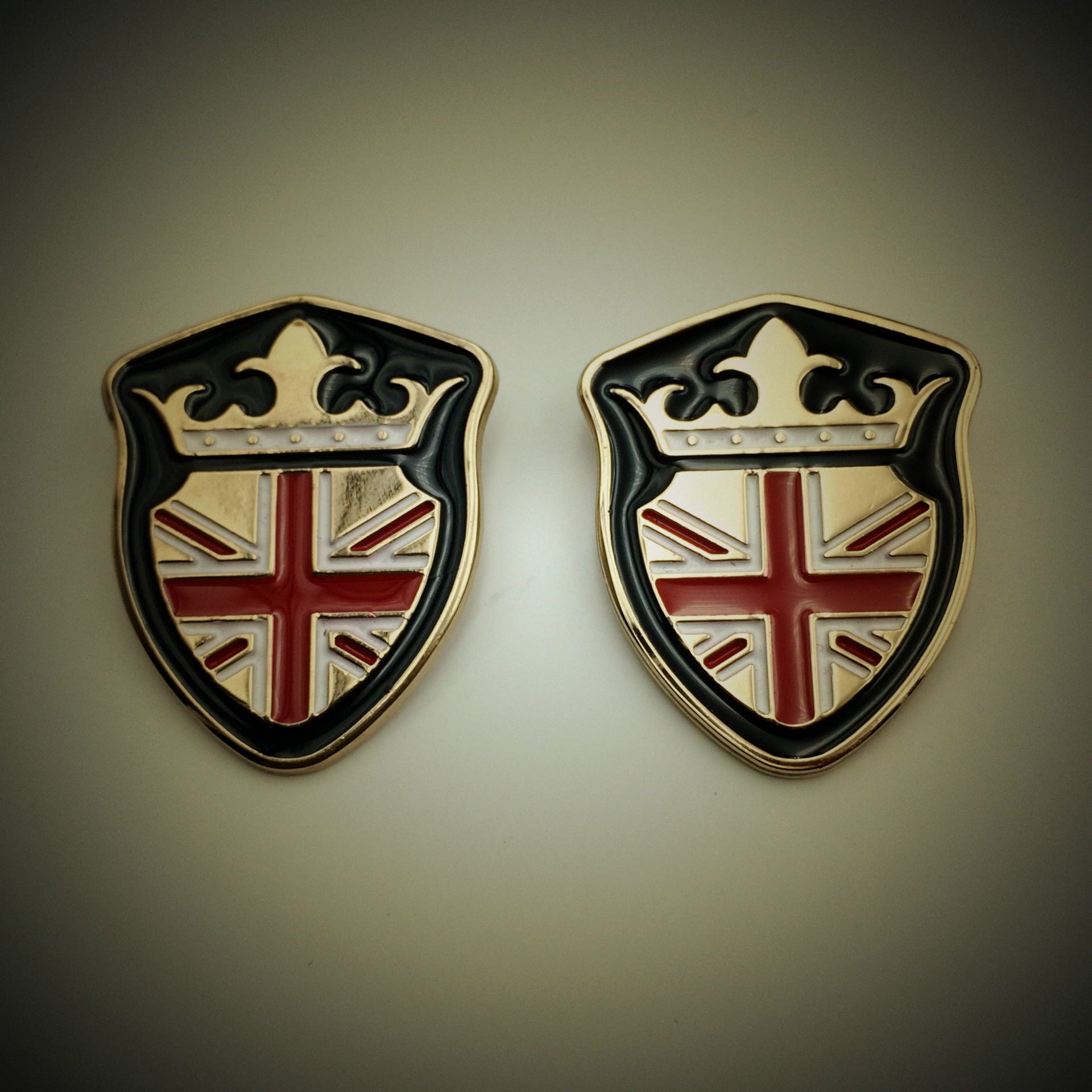 福建泉州【麦纽74】韩版时尚鬼头船锚米字旗盾牌胸针 男个性西装胸花