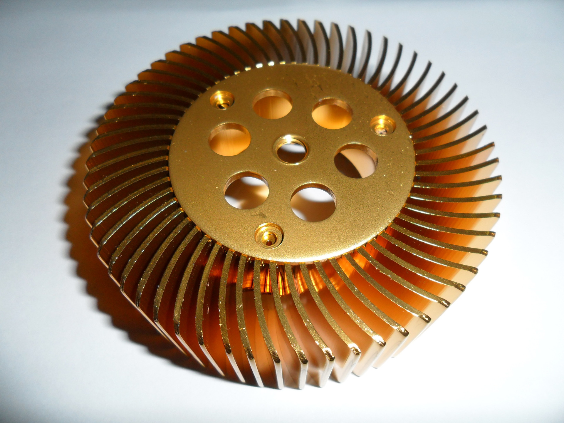 铝及铝合金材-供应铝合金型材 太阳花散热器 装饰铝材-铝及铝合金材尽