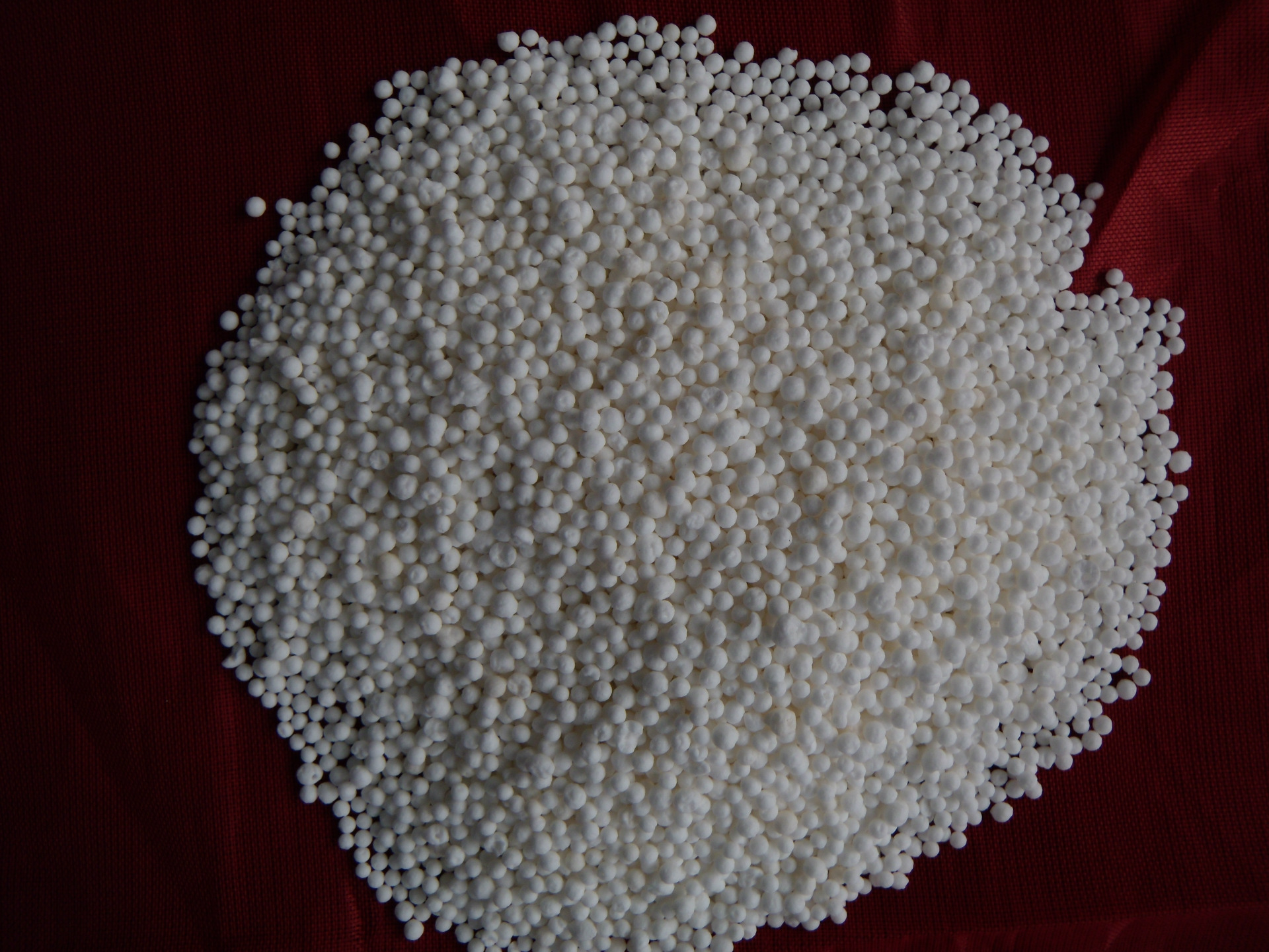 供应多孔颗粒硝酸铵 ammonium nitrate granular