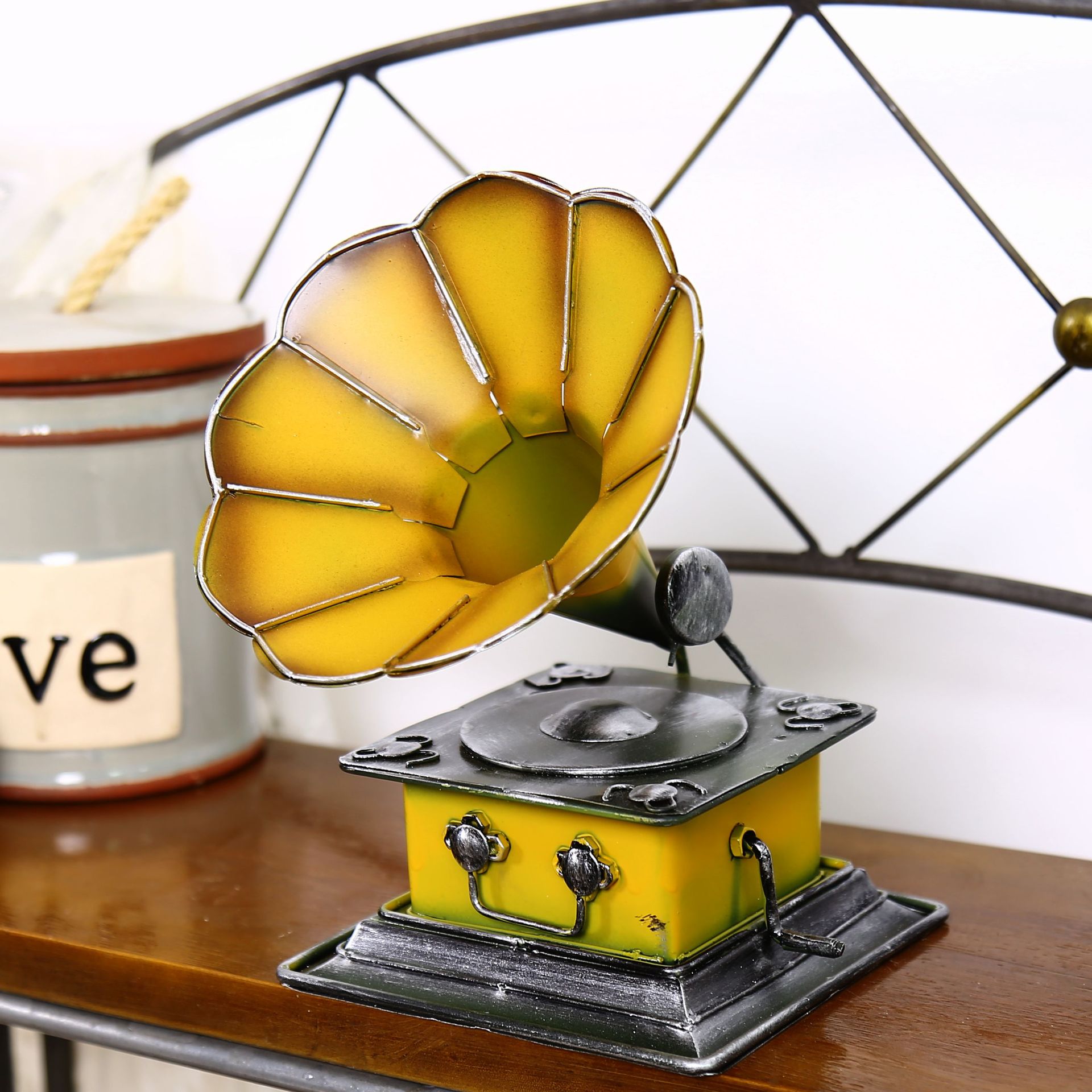 zakka杂货 怀旧复古留声机 手工做旧金属工艺品 酒吧装饰摆件a24