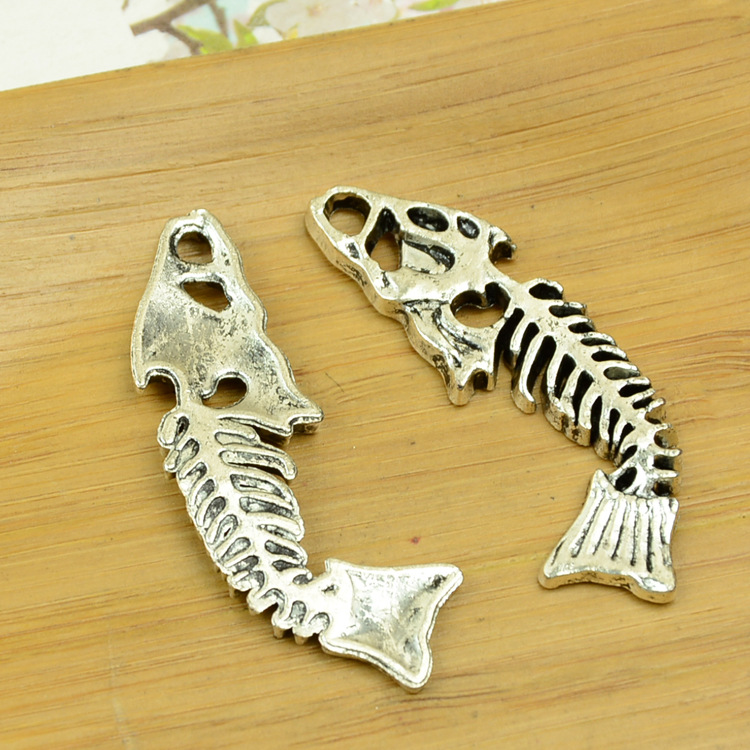 143441 鱼骨头20个/包 7.4克 53x16mm古银色 合金饰品配件批发