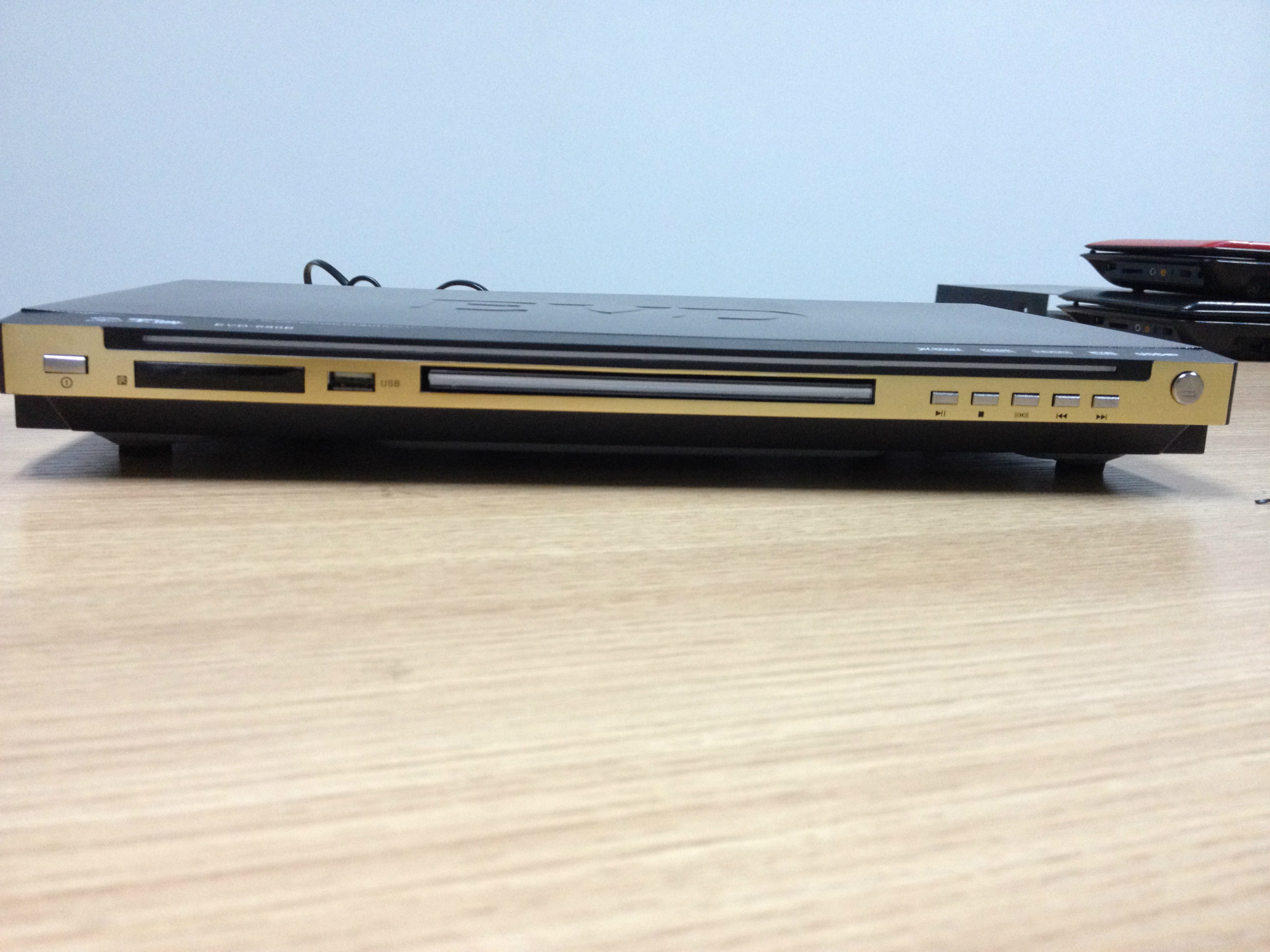 厂家直销 王牌 680b 影碟机 带usb高清播放器 品质保证