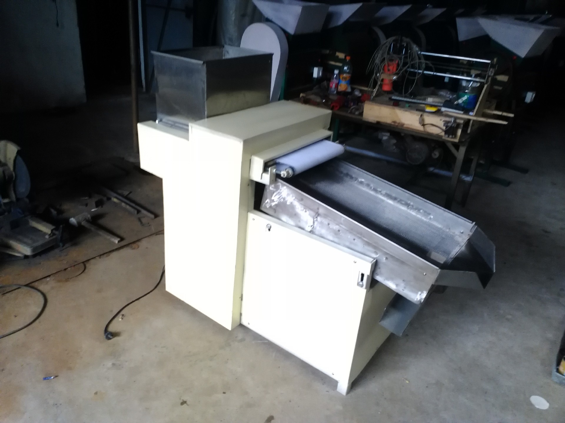 杏仁花生切粒机