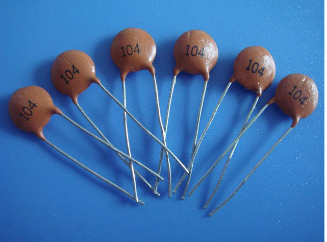 厂家直供 104 100v黄色圆片瓷片电容 mz电容 大量现货