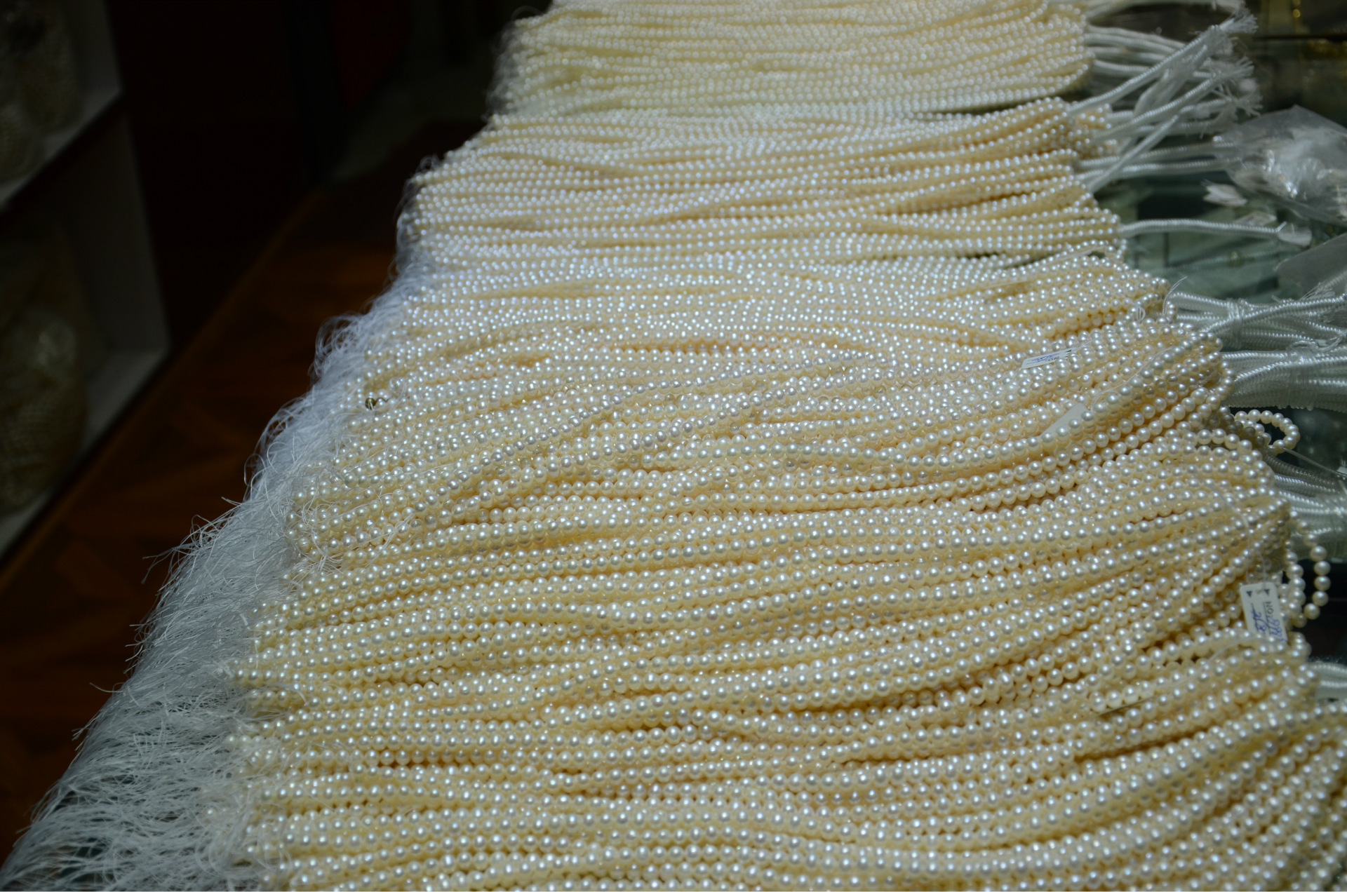 批发采购项饰-源头直销天然珍珠6-7mm近圆微暇龙眼珠项链半成品批发批