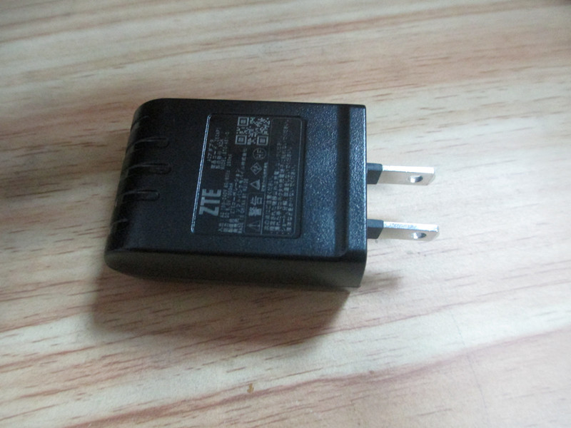 安卓手机充电器 直充usb 充电插头 手机电源适配器5v 1a 中兴原装