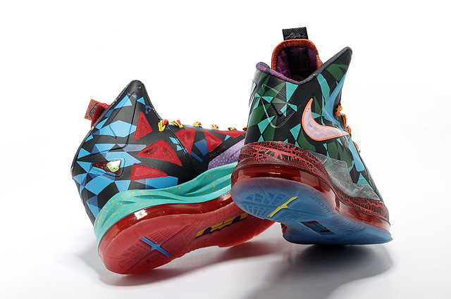 新款上市詹姆斯10代mvp限量版篮球鞋 皇帝战靴 运动鞋 男女款