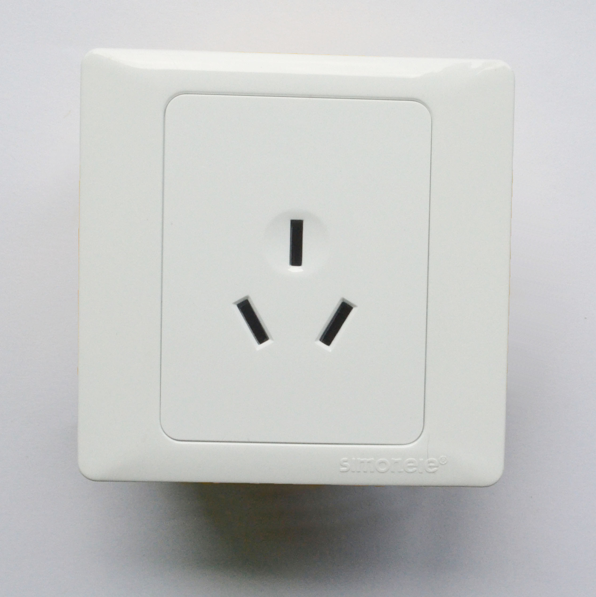 工程开关插座厂家simonele 西蒙a2系列三孔插座