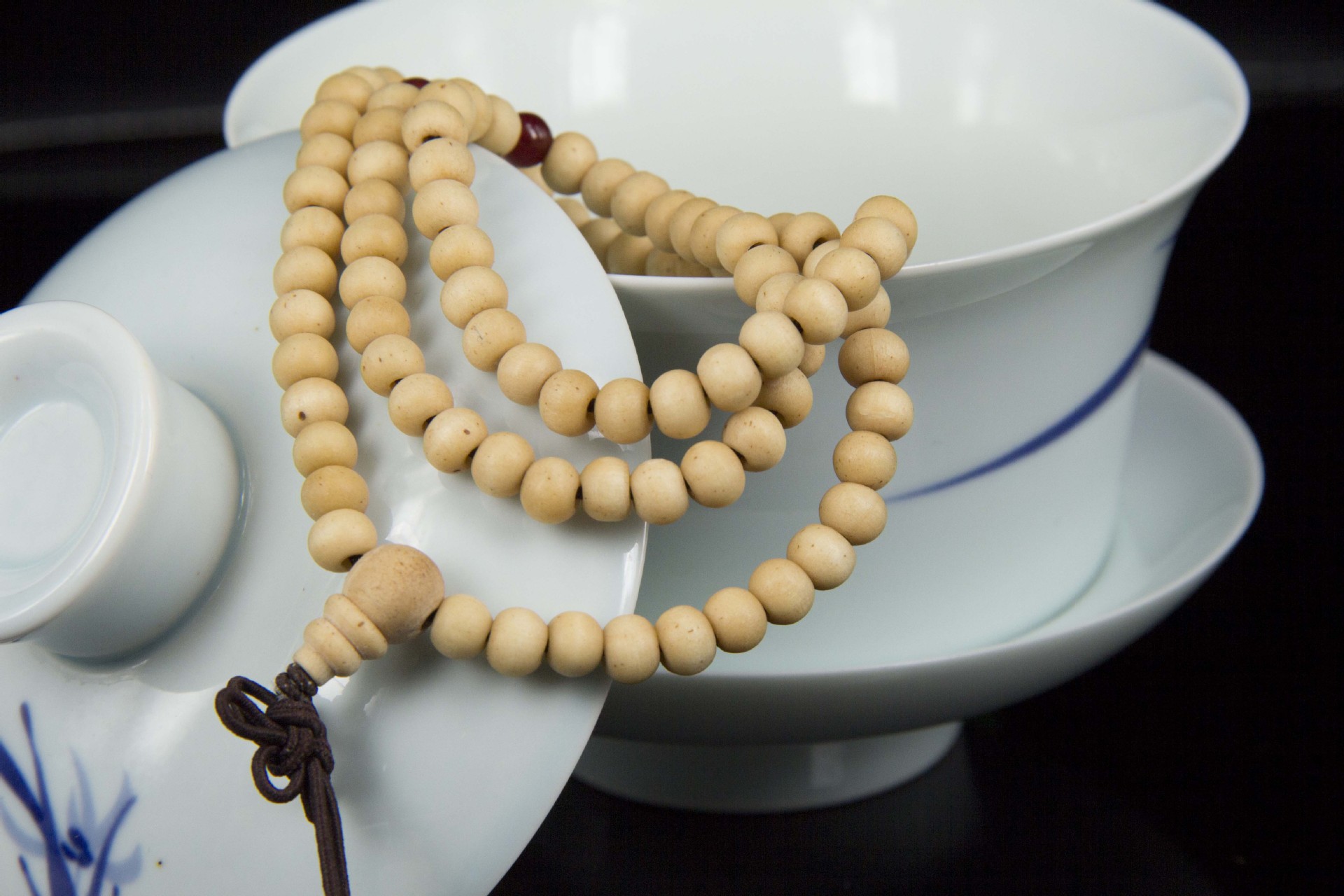 白檀108颗精美佛珠 手链檀木女士饰品员工福利白檀木佛珠白檀香木