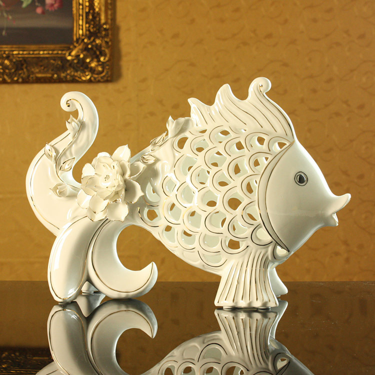 阿里热销!立体骨瓷描金镂空鱼 金鱼摆尾 陶瓷工艺品批发 xa562