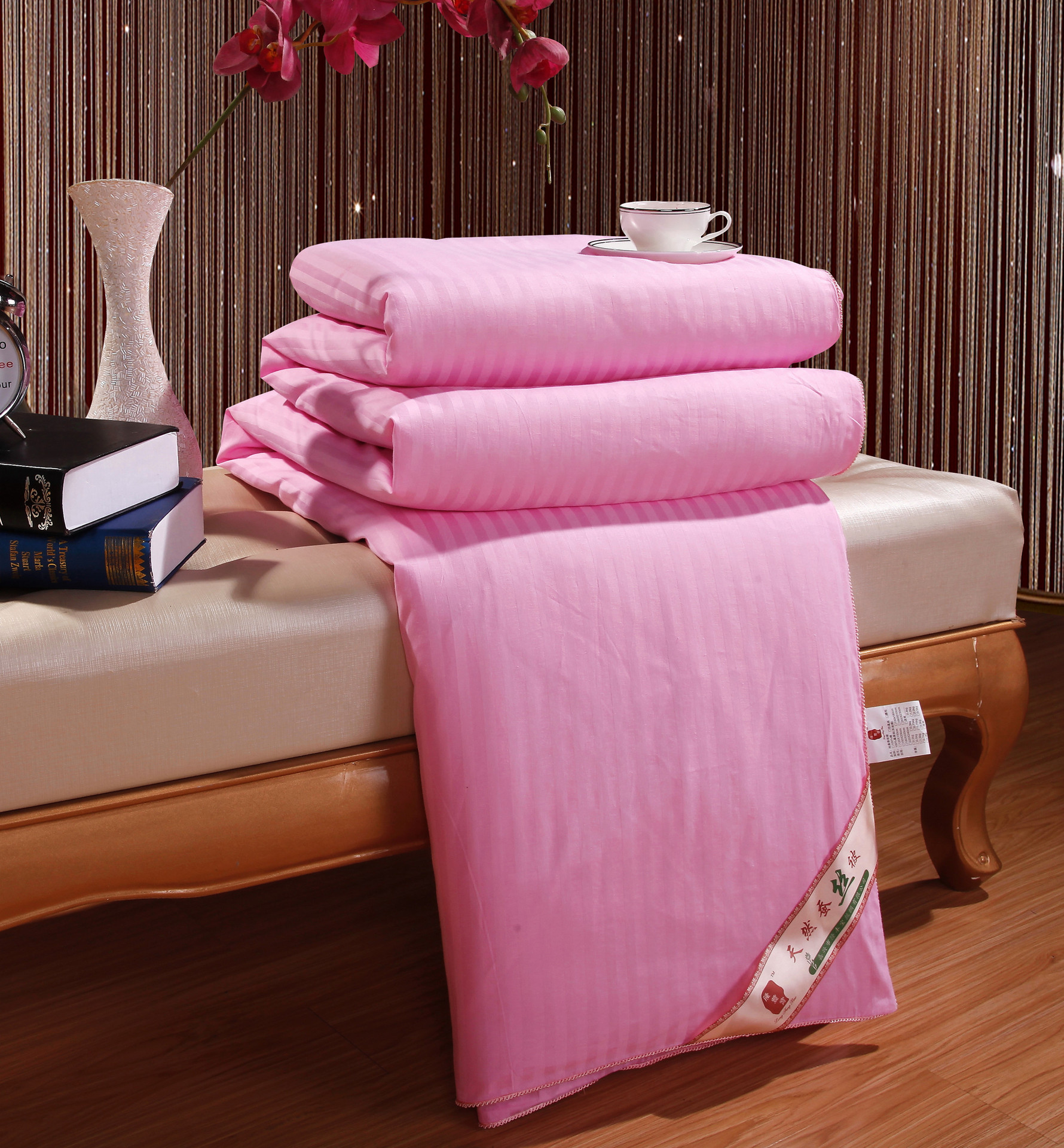 桐乡隆丰宝蚕丝被 青花瓷夏凉蚕丝被 纯桑蚕丝空调被厂家批发