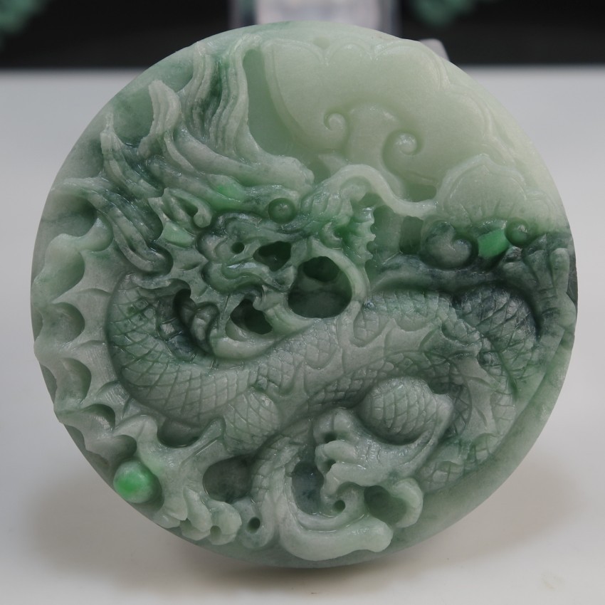 来料加工/浮雕/俏雕龙吐珠吊坠/盘龙吉祥翡翠挂件/赌石大马坎雕刻