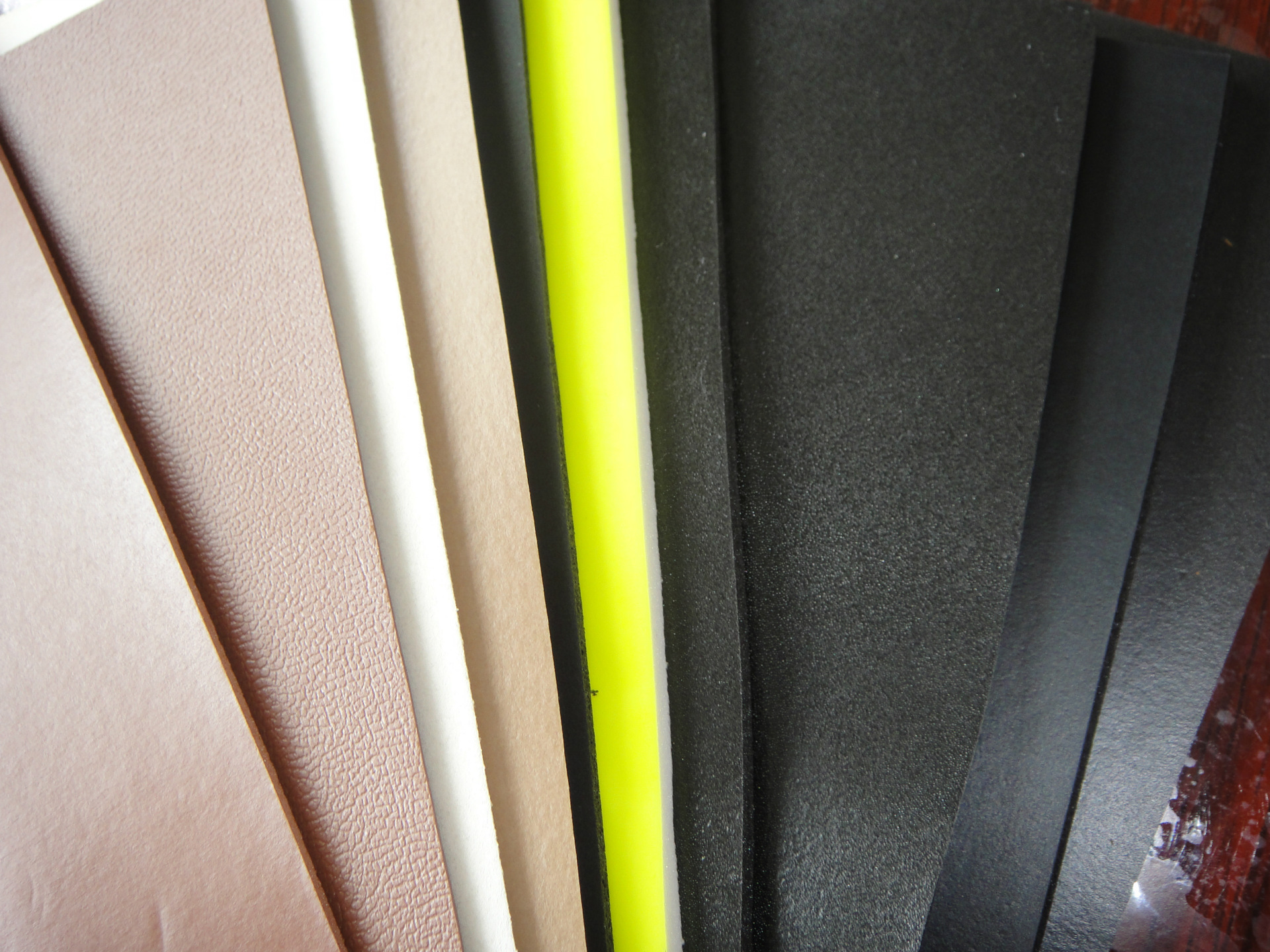 人造革-浙江供应无底布发泡皮革-人造革尽在阿里巴巴-慈溪市友利皮革