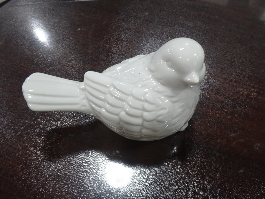 厂家直销陶瓷小鸟工艺品 可爱的高白瓷家居小鸟摆设创意陶瓷zakka图片