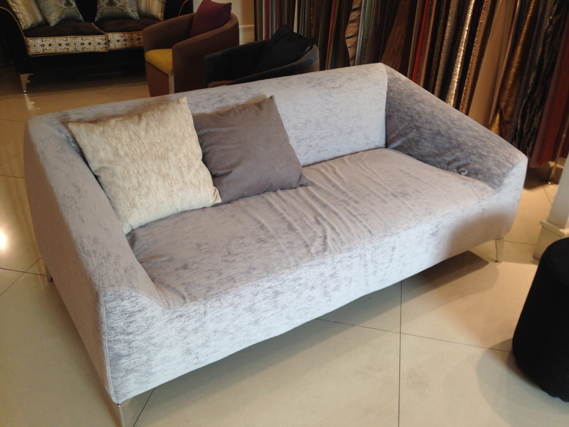 志达纺织 经编绒染色沙发布 全涤复合 现货 可散剪 nakai-d