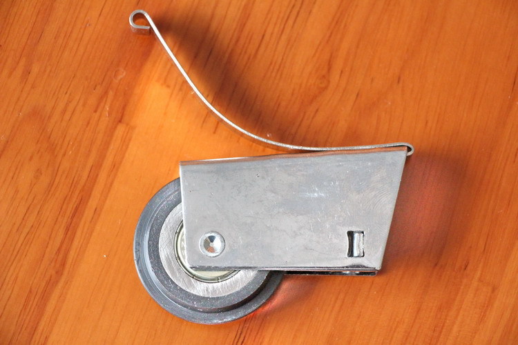 移门滑轮 静音移门滑轮 滑动门滑轮 衣柜门滑轮 黑色静音非标