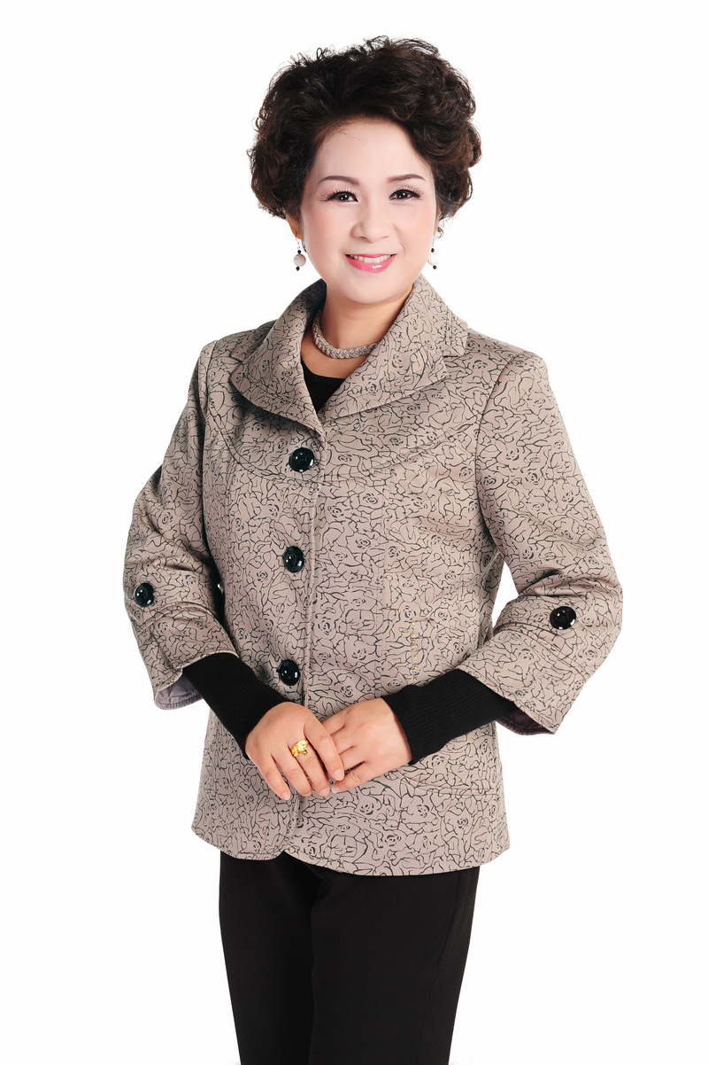 供应女装新款中老年女装时尚西装外套中老年大码妈妈装中老年装