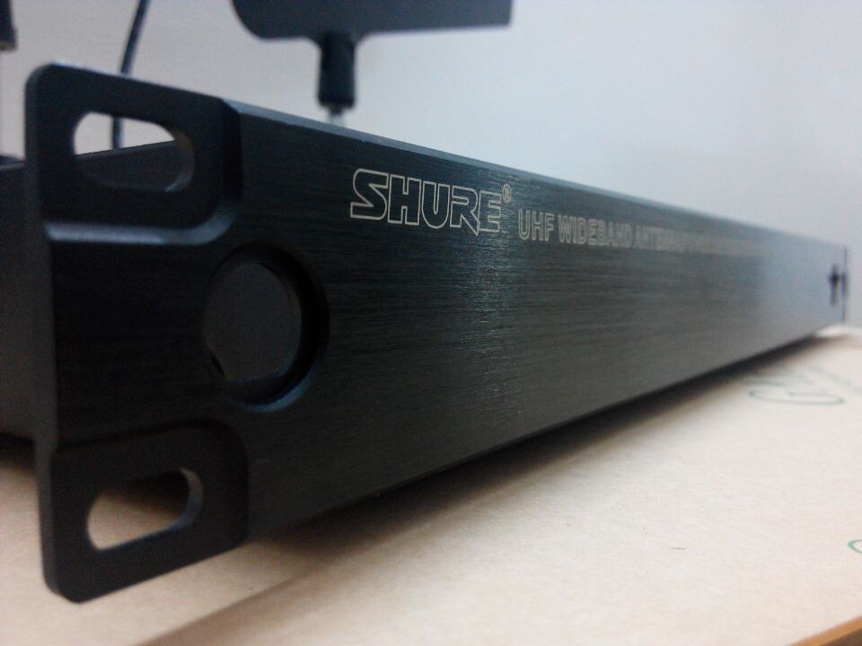 真分集信号放大器 shure 舒尔 ua845 无线分配器 话筒放大器