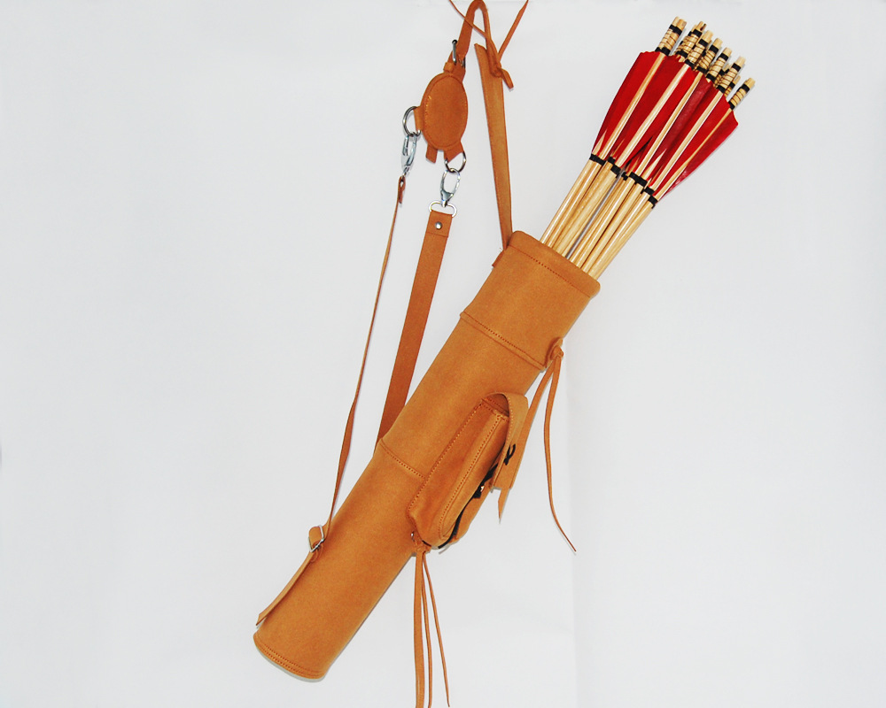 厂家直销 射击用品 可背可挂 简易方便 土黄色黑色翻毛皮箭袋