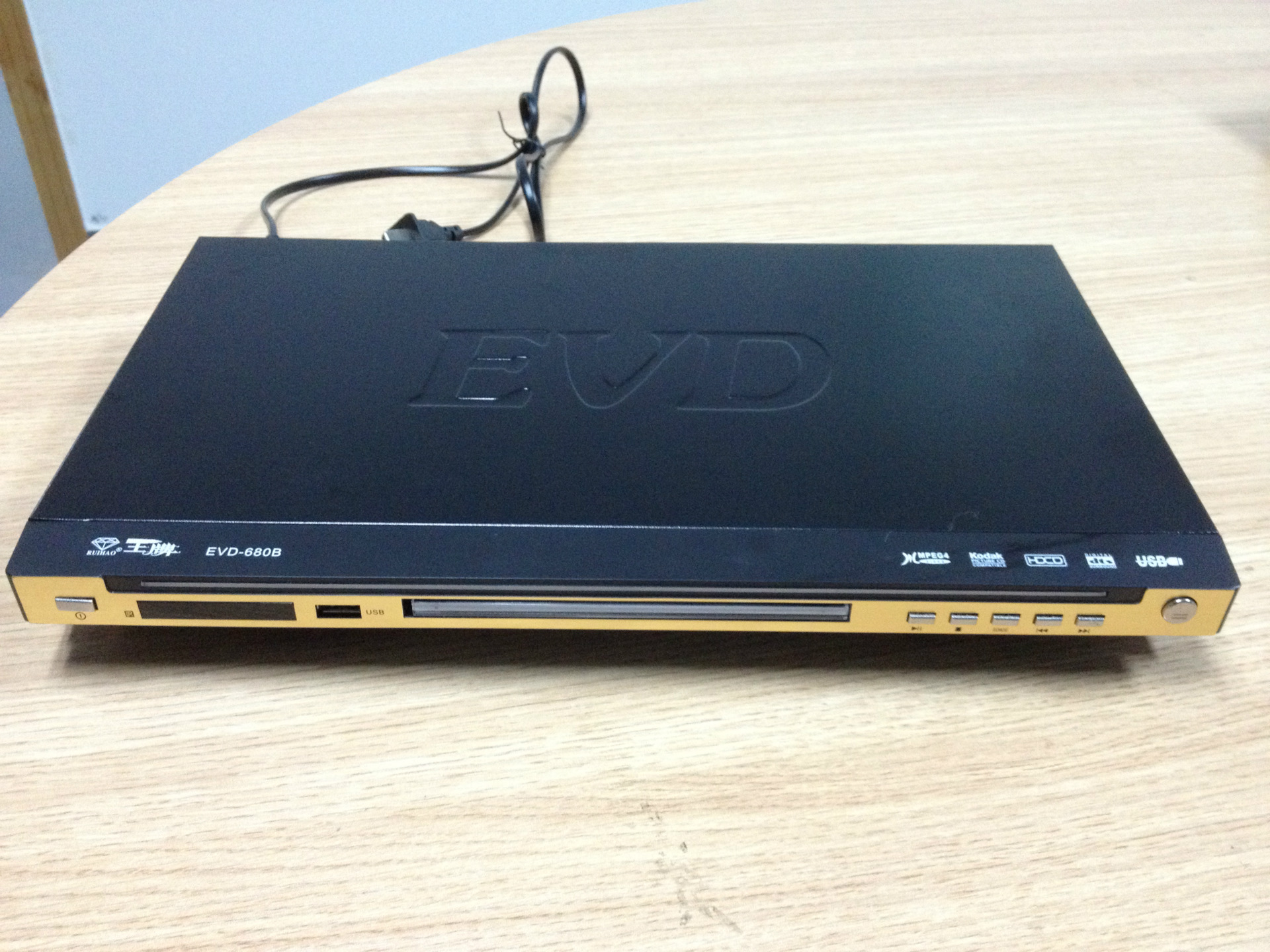 【厂家直销】王牌 680b dvd碟机 带usb高清播放器可订做出口外单