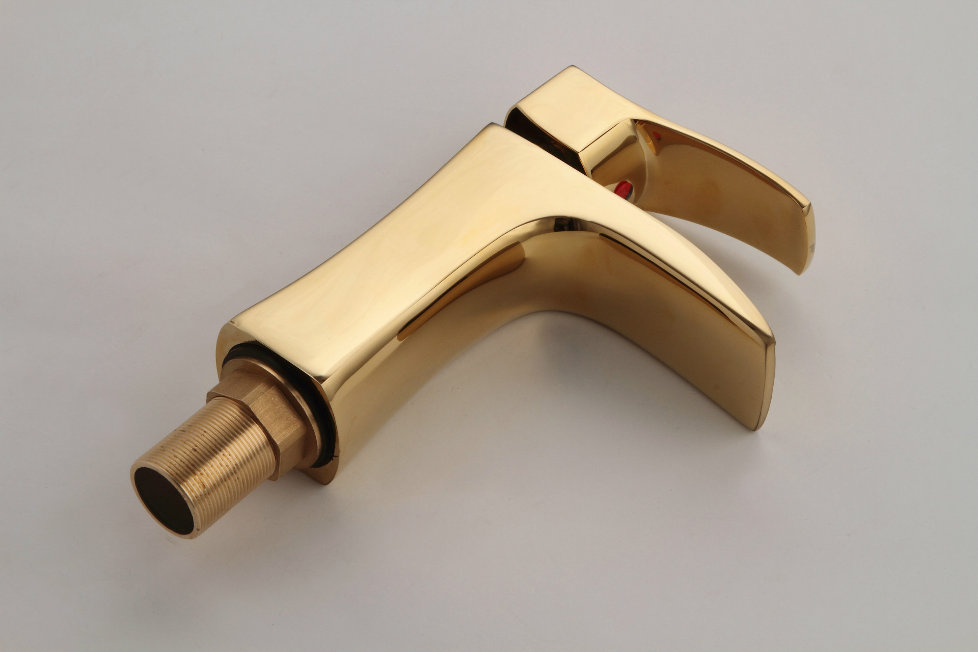 水槽单孔镀金水龙头