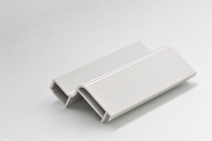 批发供应大量优质做工高光亮pvc型材 专业品质耐用塑料型材