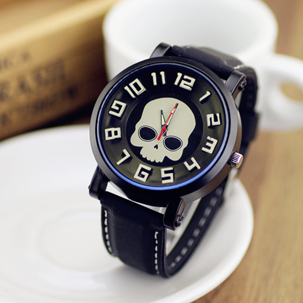 厂家批发复古朋克骷髅头大表盘男女学生手表运动休闲情侣手表定做