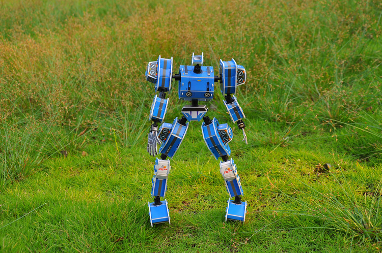 变形金刚军神立体拼图 设计展示军色特别版机器人图片_10