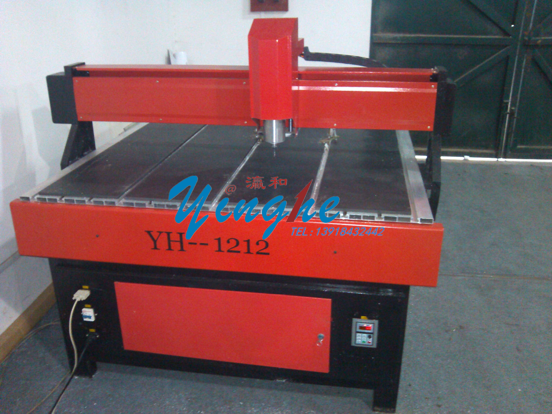 1225大型广告雕刻机 广告木工雕刻机CNC电脑雕刻机