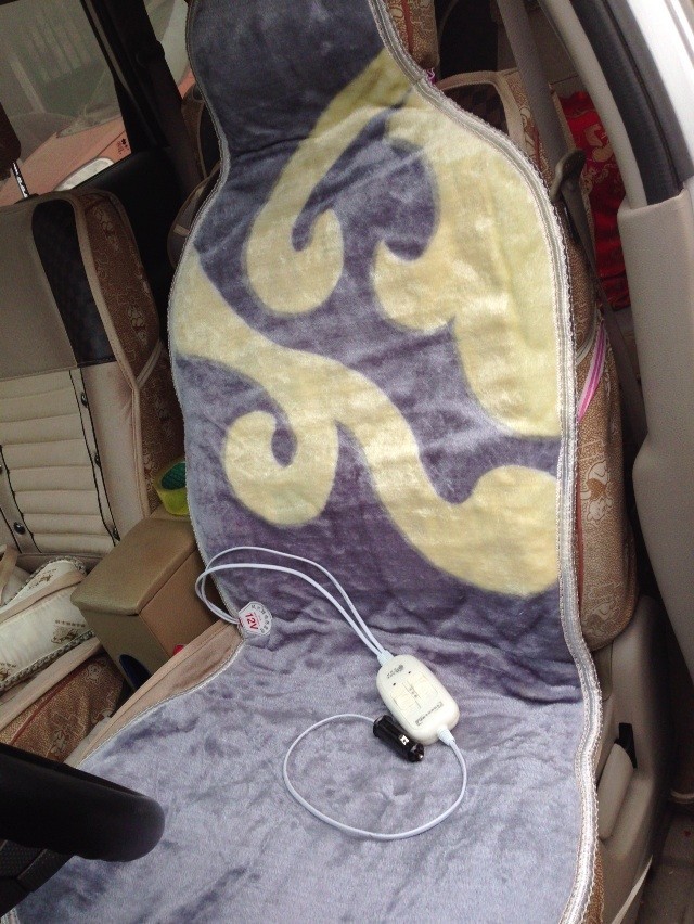 批发车载电热毯 12v24v汽车加热坐垫 通用座垫 汽车座椅垫