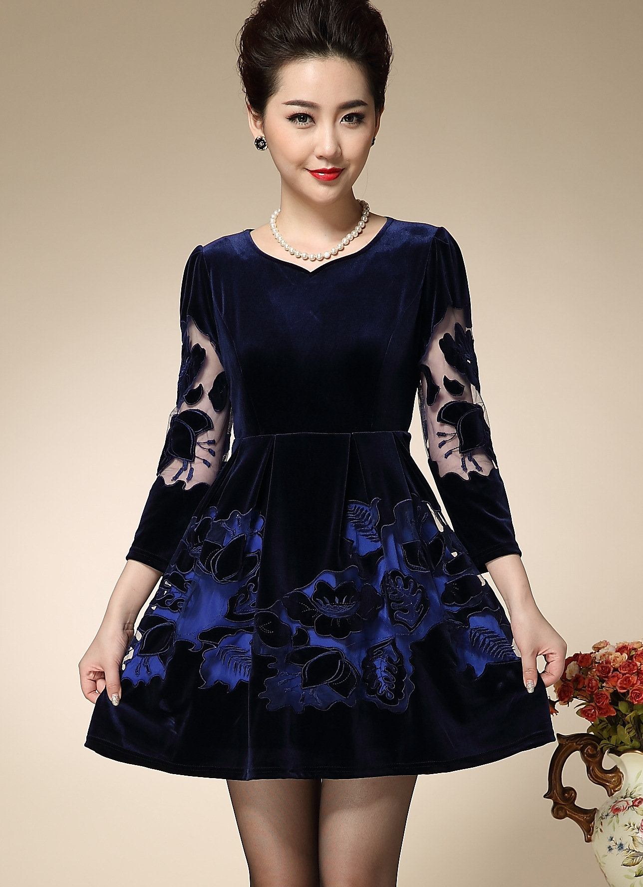 2015高端秋装新款中年高档妈妈装大码长袖金丝绒连衣裙秋批发代理