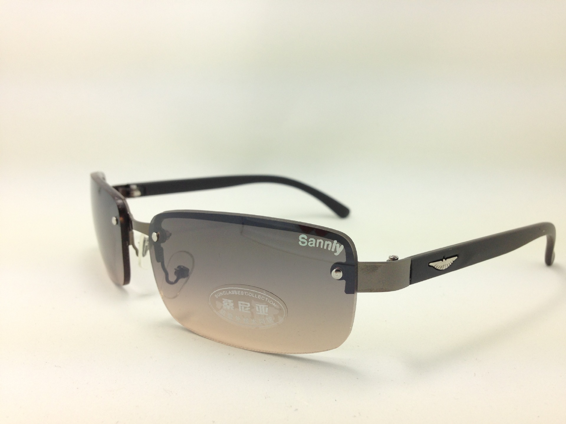 21大促眼镜批发2014年最新款热卖时尚款树脂打孔镜片桑尼亚