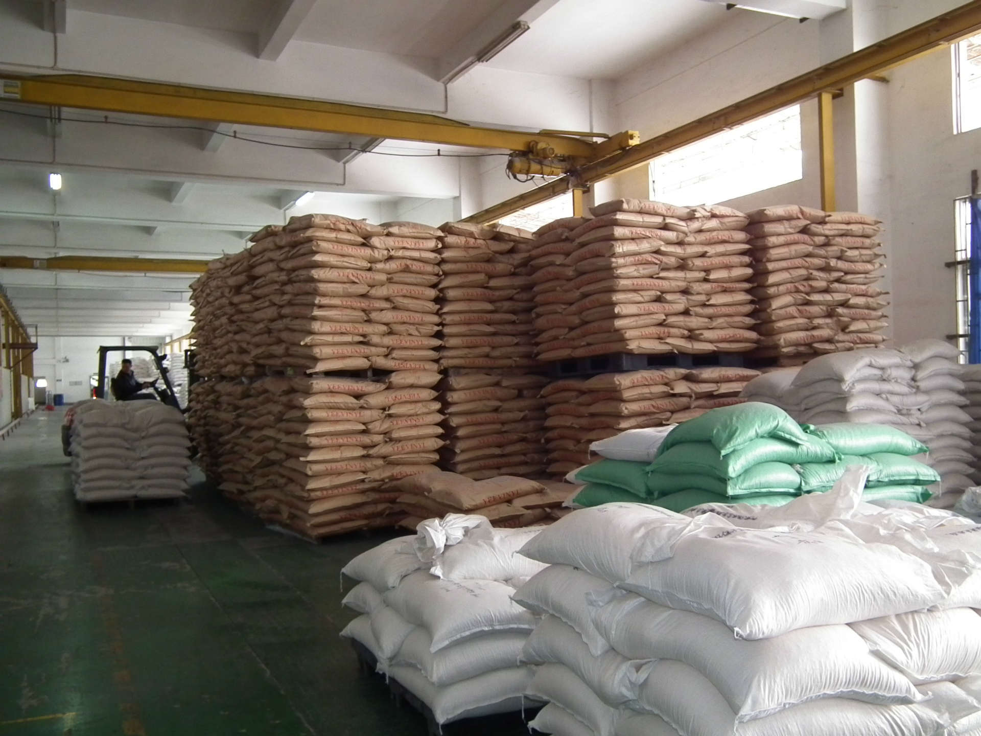 pvc超透明硬质挤出原料胶粒 无流痕 0p-20p 易定型