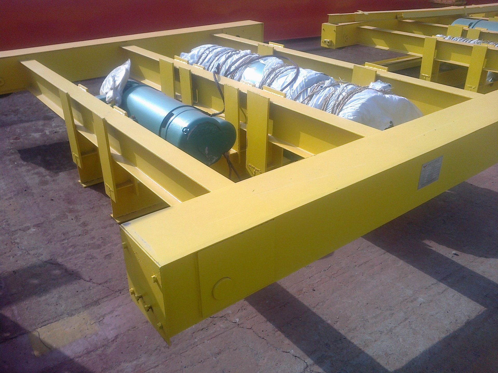 供应起重机用双梁小车