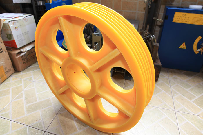 现货供应 电梯专用尼龙轮 400*5(6)*10-(轴140mm )