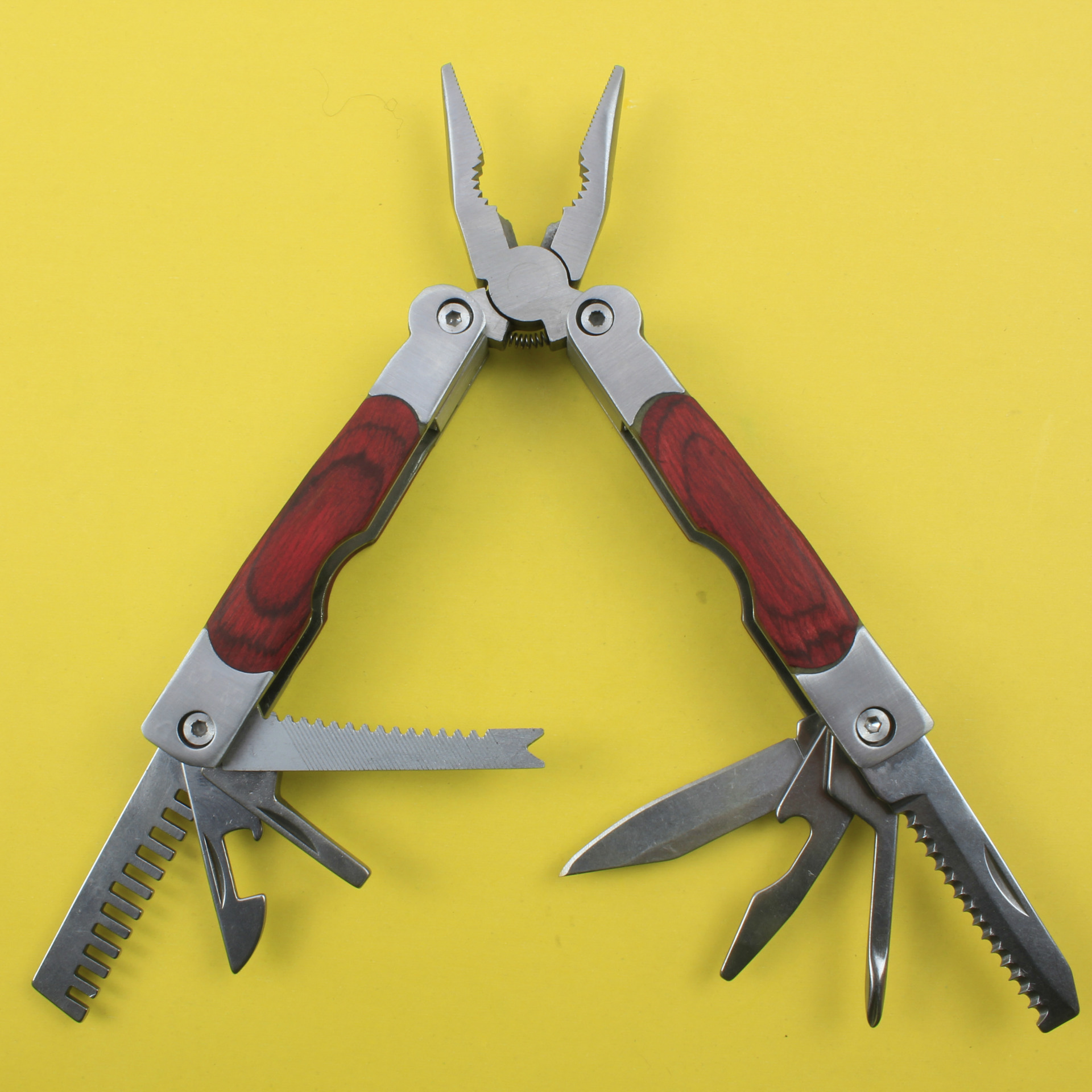 彩木柄多功能钳子 户外万用工具钳 折叠钳批发 组合工具钳户外