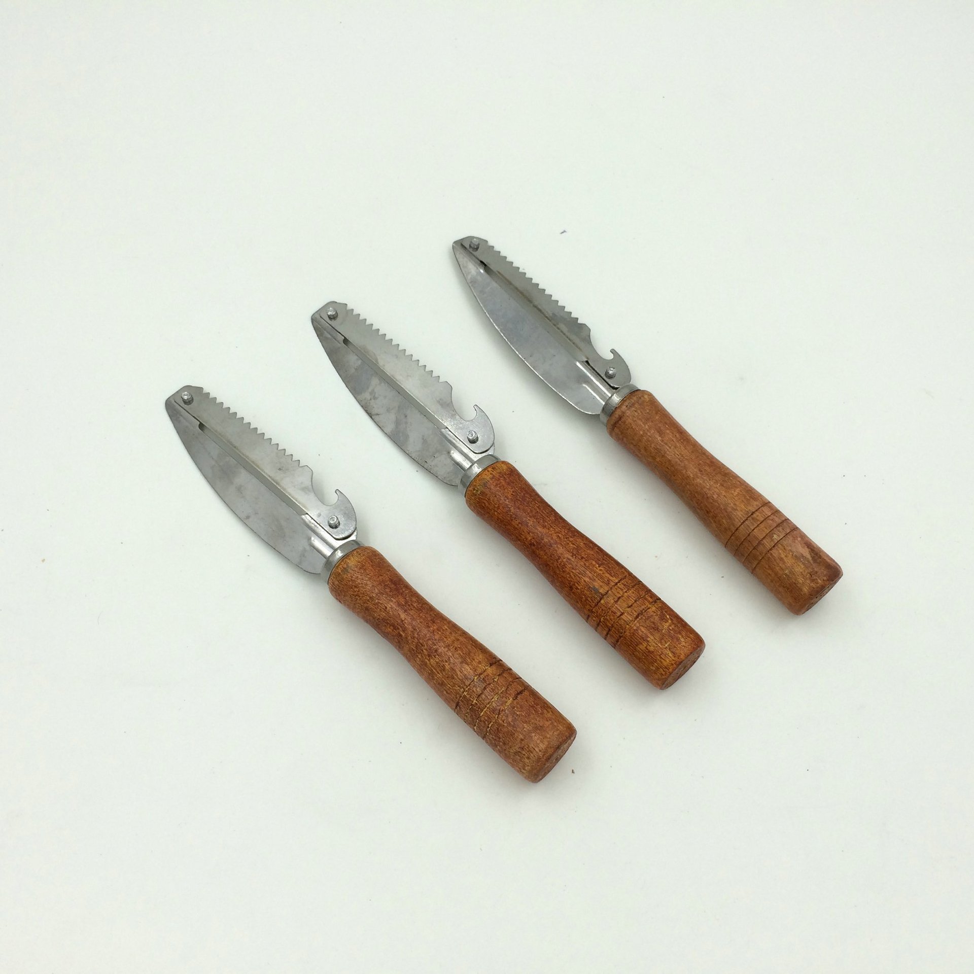 厨房双齿削皮刨刀 木柄长把尖头削皮刀 一元店地摊日用百货批发