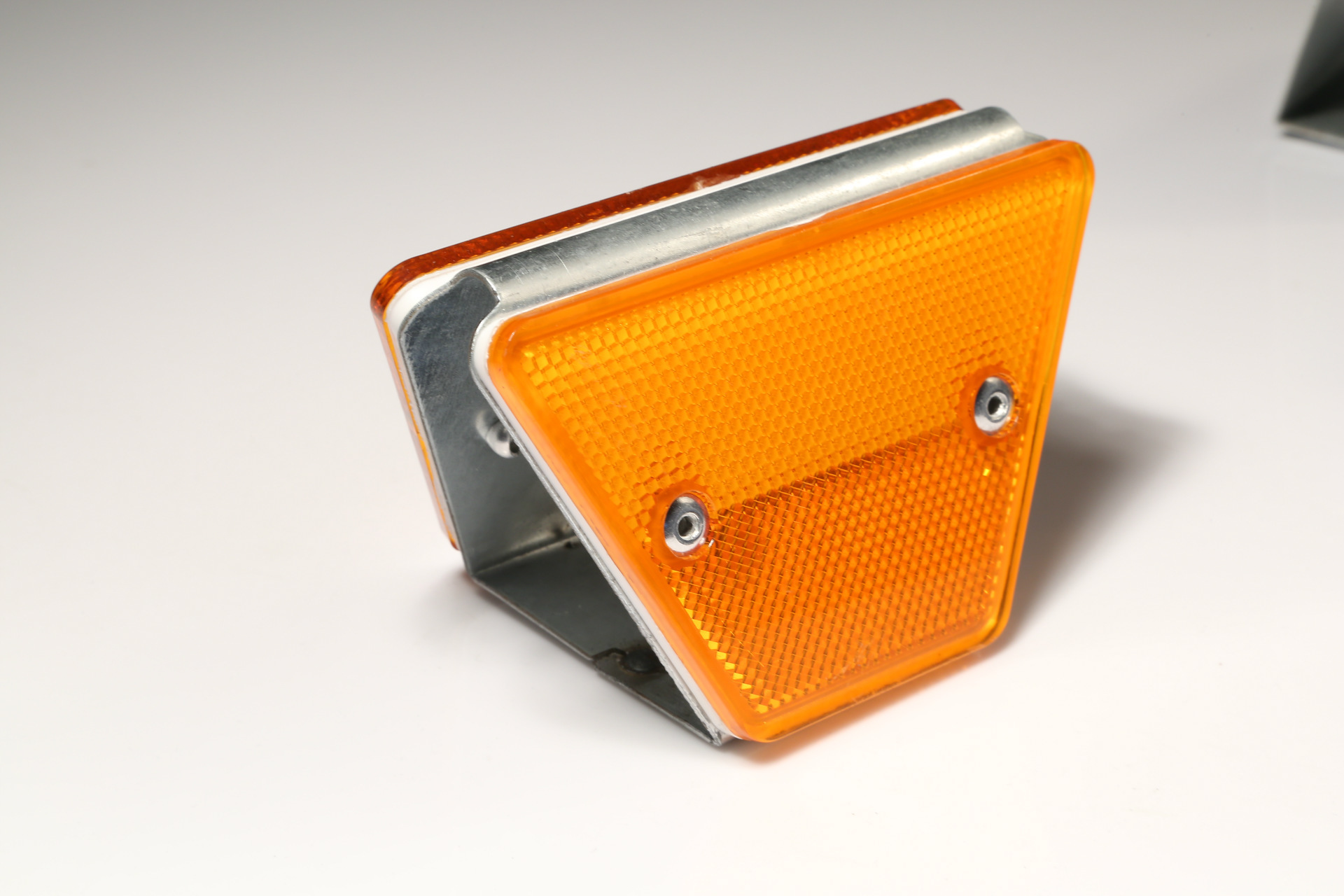 厂家批发 双面双支 附着式迂回梯形轮廓标 高速公路反光诱导标