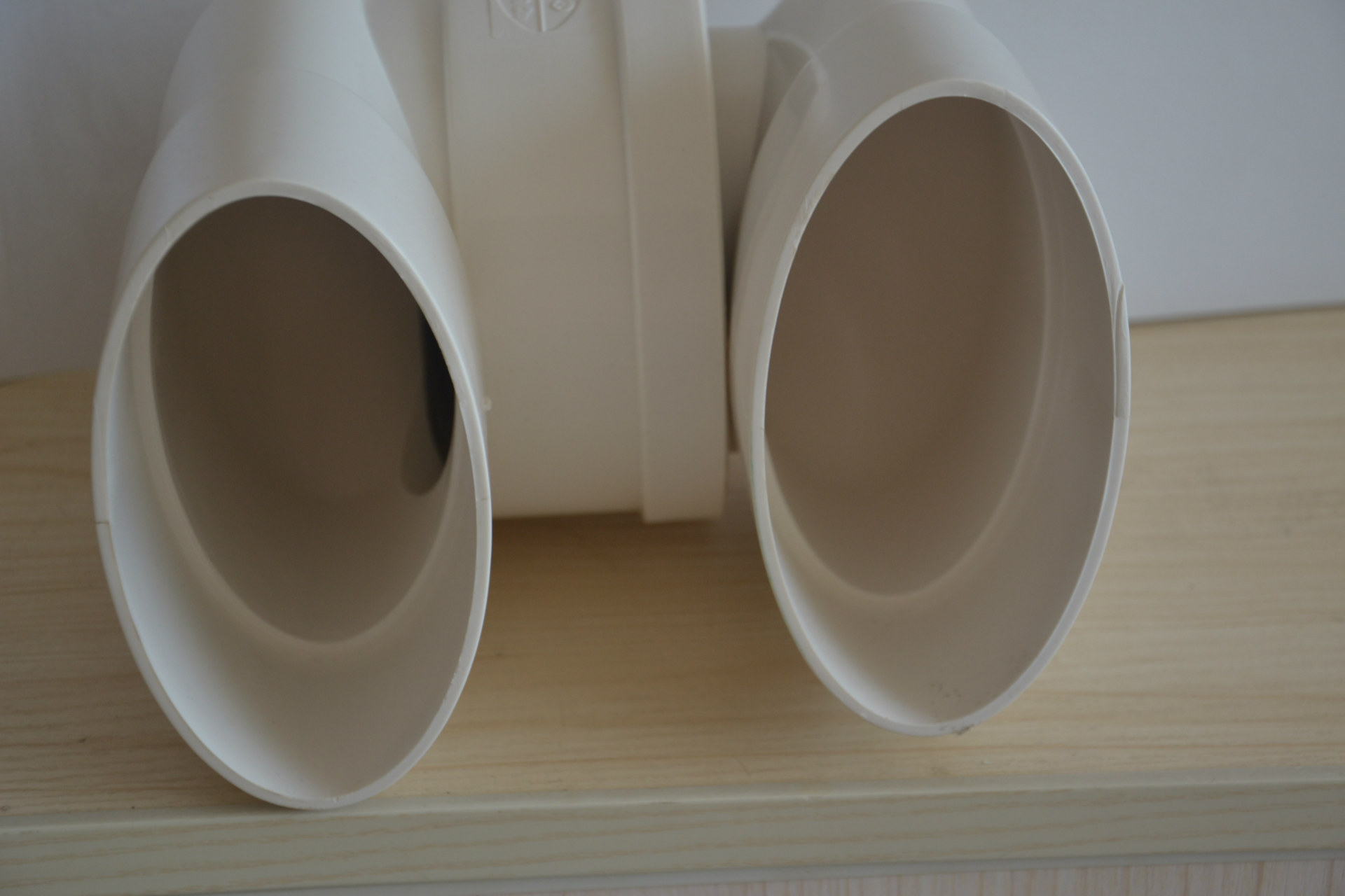 pvc大便移位器厂家直销pvc排水电工配件 pvc移位器批发