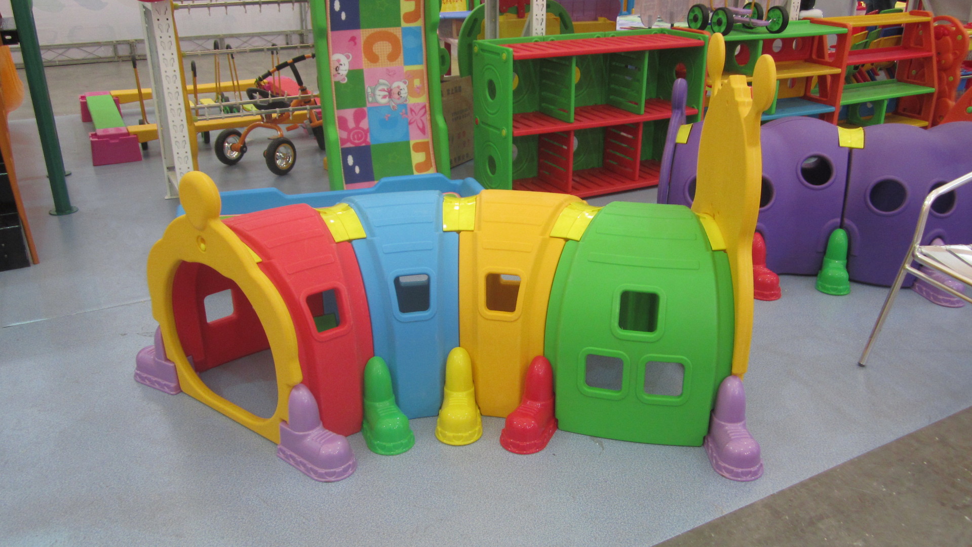 厂家批发毛毛虫爬行隧道幼儿园儿童室内玩具小精灵隧道滑梯钻洞