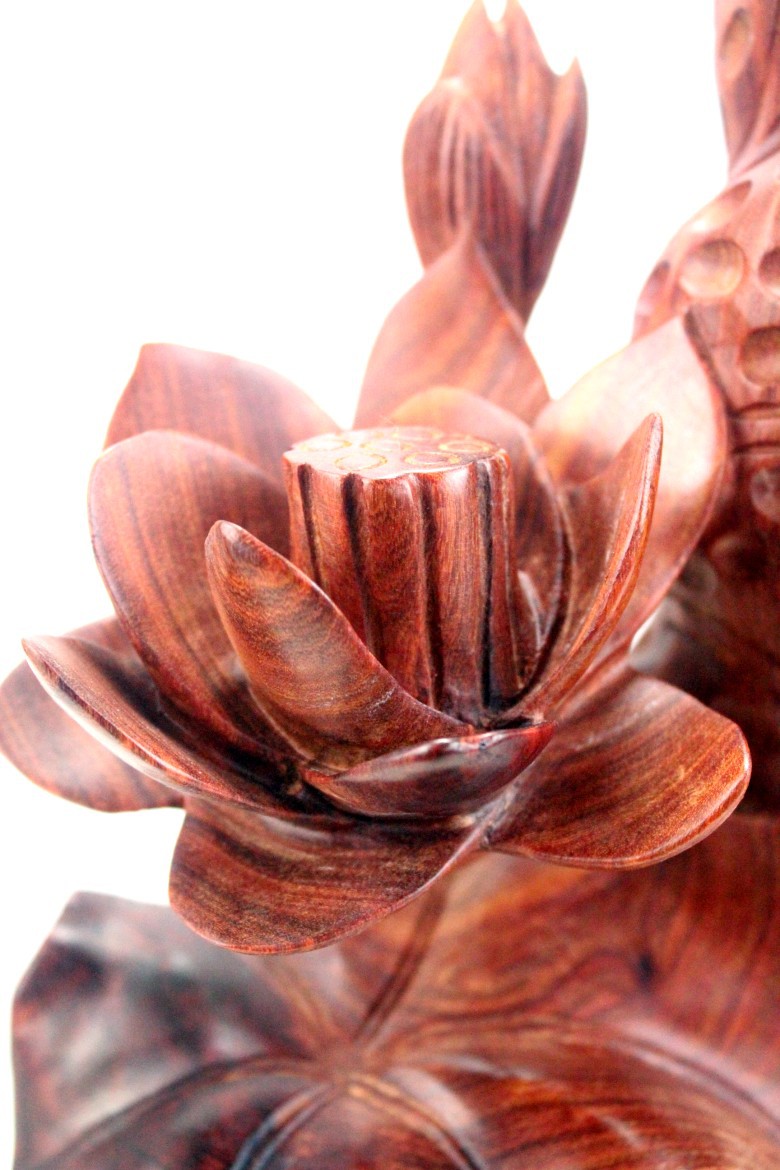 厂家直销红木工艺品红檀木雕 年年有余荷花鱼摆件 商务乔迁礼物